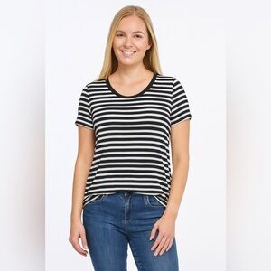 Gap Blue and White Striped Tee Size Medium